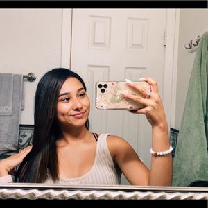 Meet your Posher, Kenia